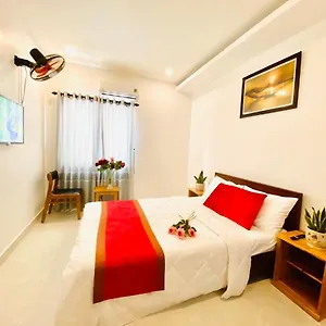 https://toro-homestay.hotelsofhoian.com